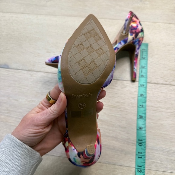 Dream Pairs Multicolor Floral Heels - Picture 10 of 11